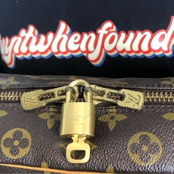 Authentic LOUIS VUITTON LV Danube GM Monogram Crossbody Shoulder Bag Dustbag 🔐 - Picture 5 of 17